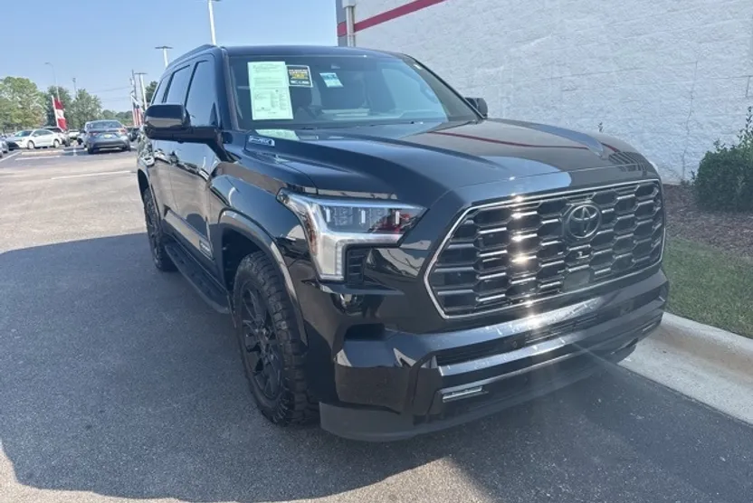 2024 Toyota Sequoia Platinum photo 1