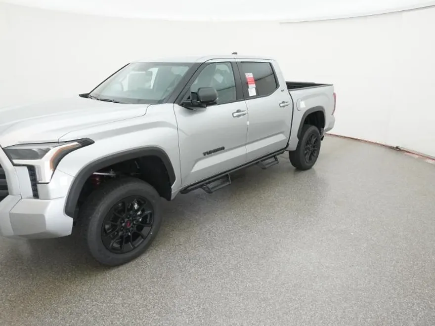 2026 Toyota Tundra SR5 CrewMax photo 1