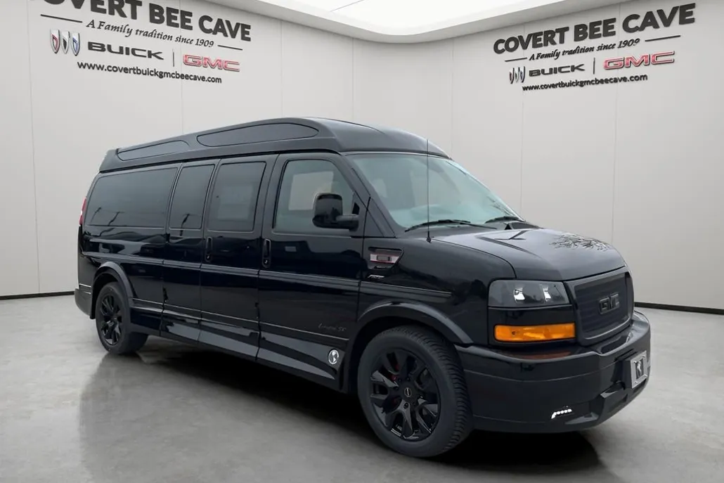 2025 Gmc Savana Cargo 2500 photo 1