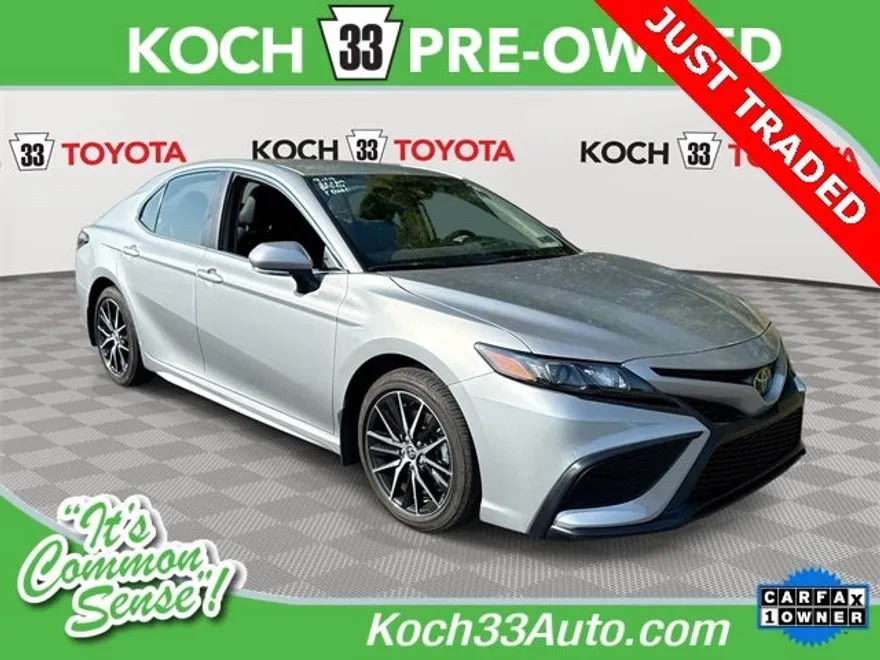 2024 Toyota Camry SE photo 1