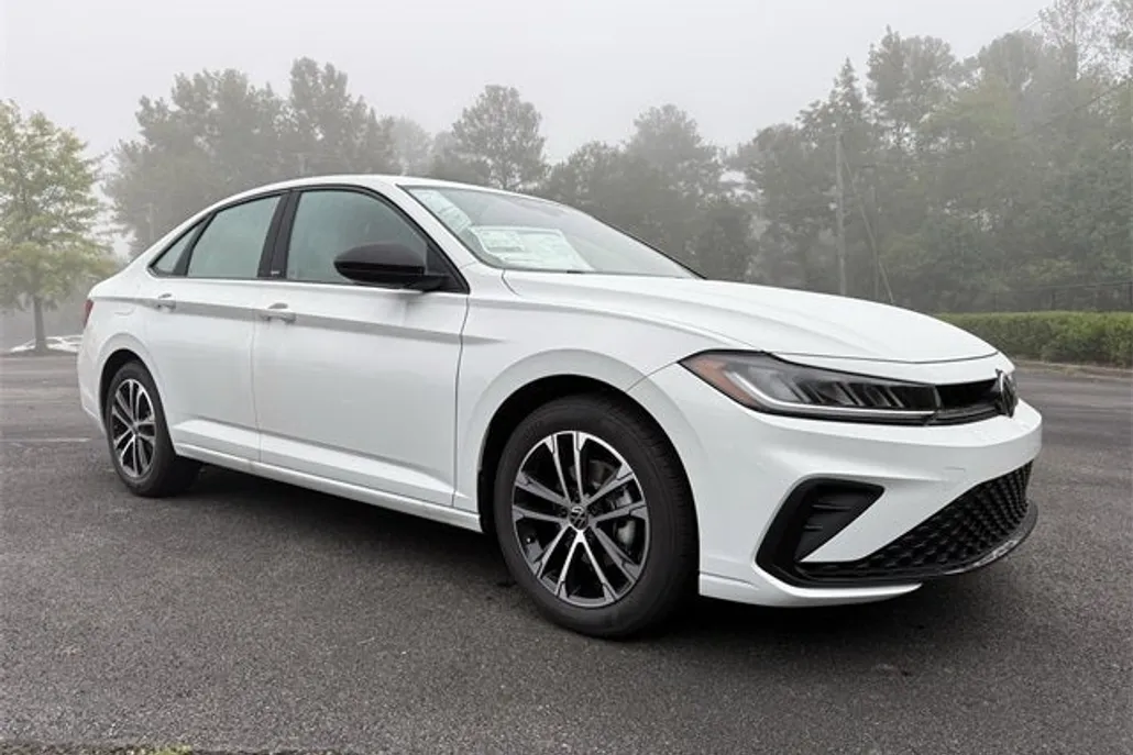 2025 Volkswagen Jetta 1.5T Sport photo 1