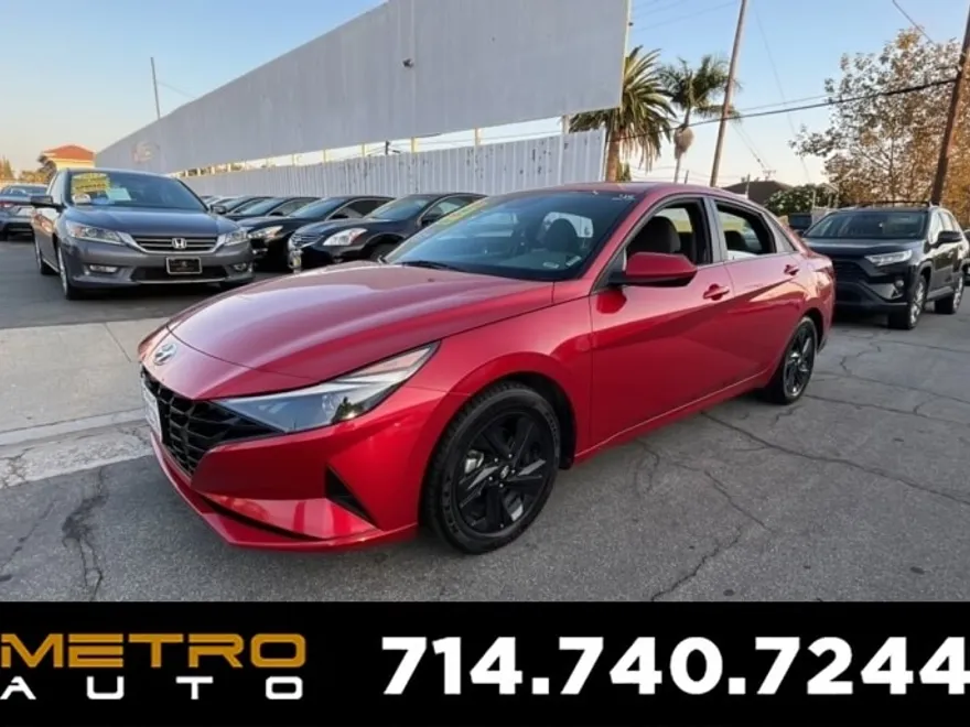 2021 Hyundai Elantra SEL photo 1
