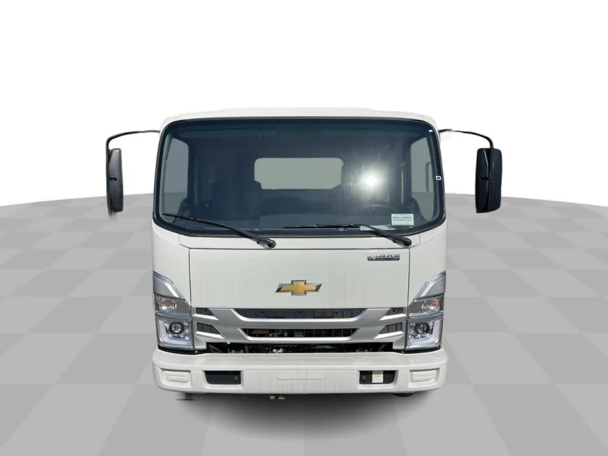 2024 Chevrolet Silverado photo 1