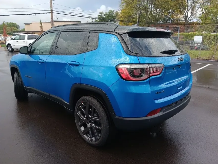2026 Jeep Compass Limited photo 1