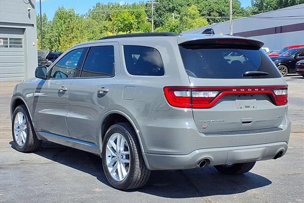2023 Dodge Durango GT Plus photo 1