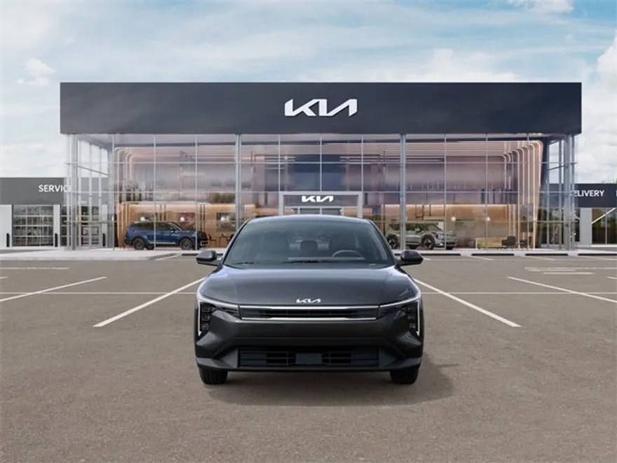 2025 Kia K4 LX photo 1