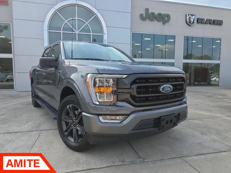 2023 Ford F-150 XLT photo 1