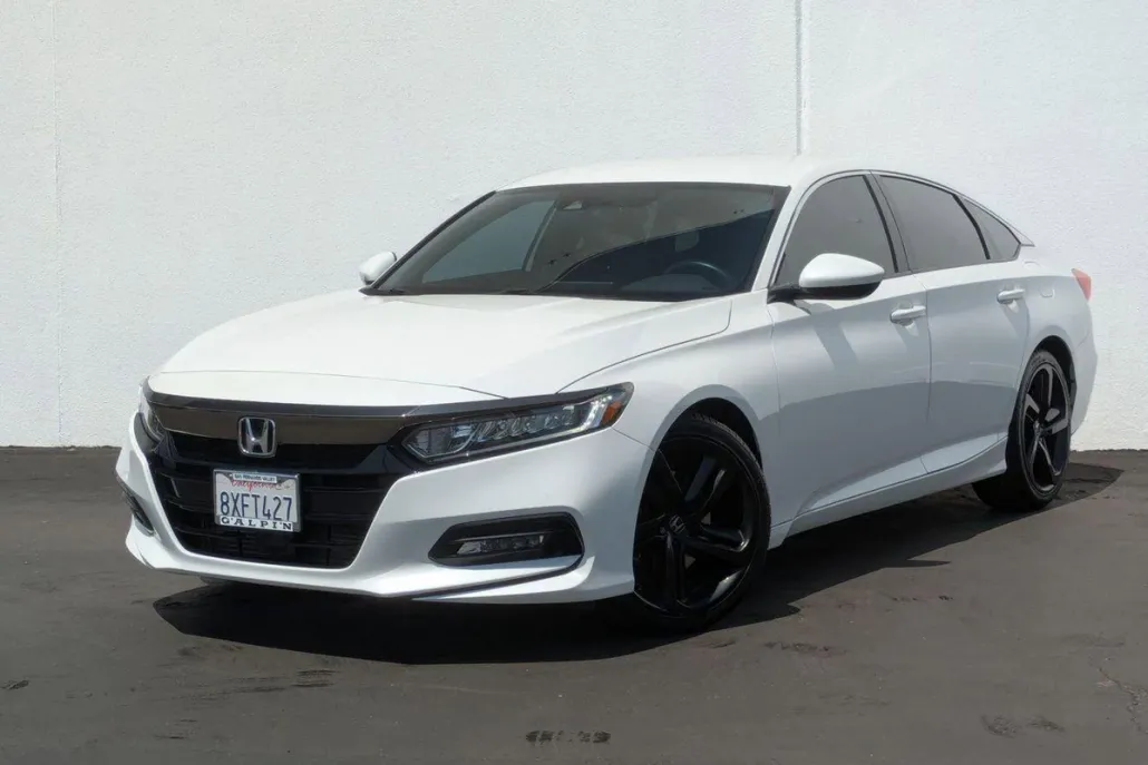 2020 Honda Accord LX photo 1