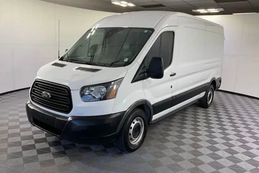 2019 Ford Transit photo 1