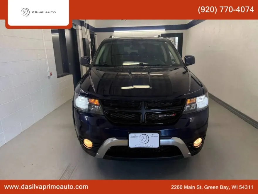 2020 Dodge Journey Crossroad photo 1
