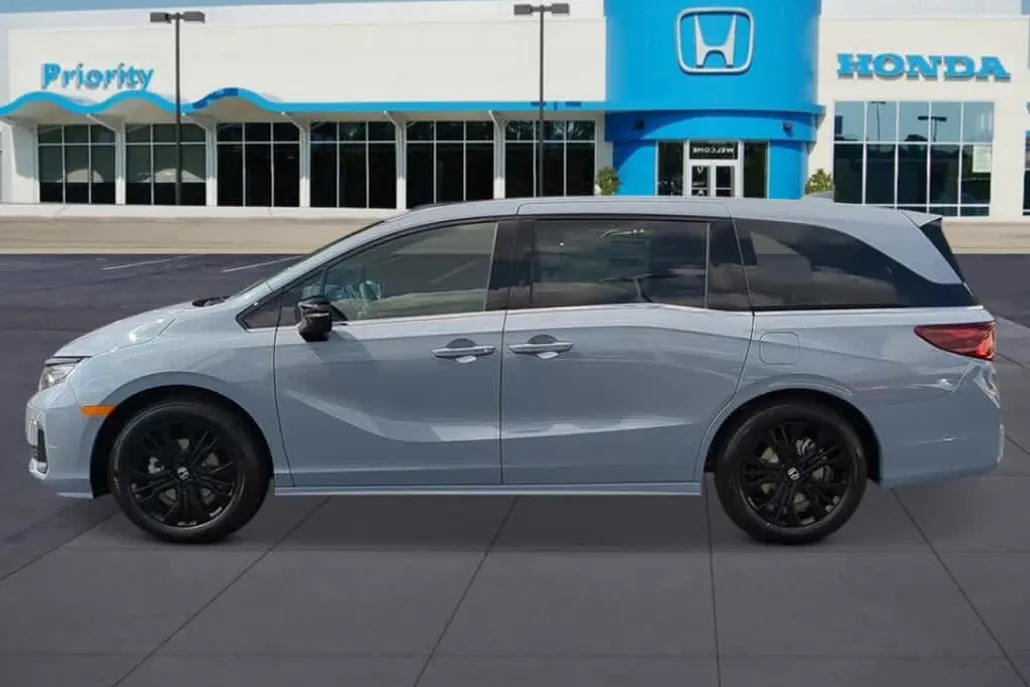 2026 Honda Odyssey photo 1