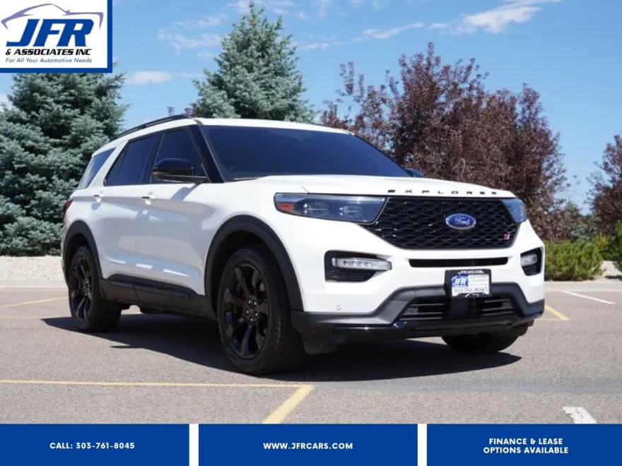 2022 Ford Explorer ST photo 1