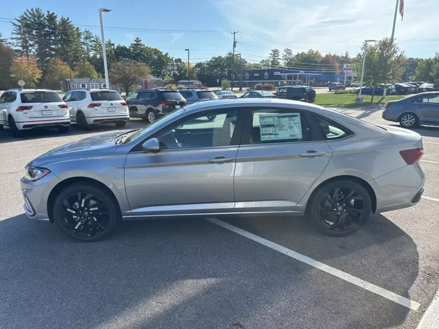 2026 Volkswagen Jetta 1.5T SE photo 1