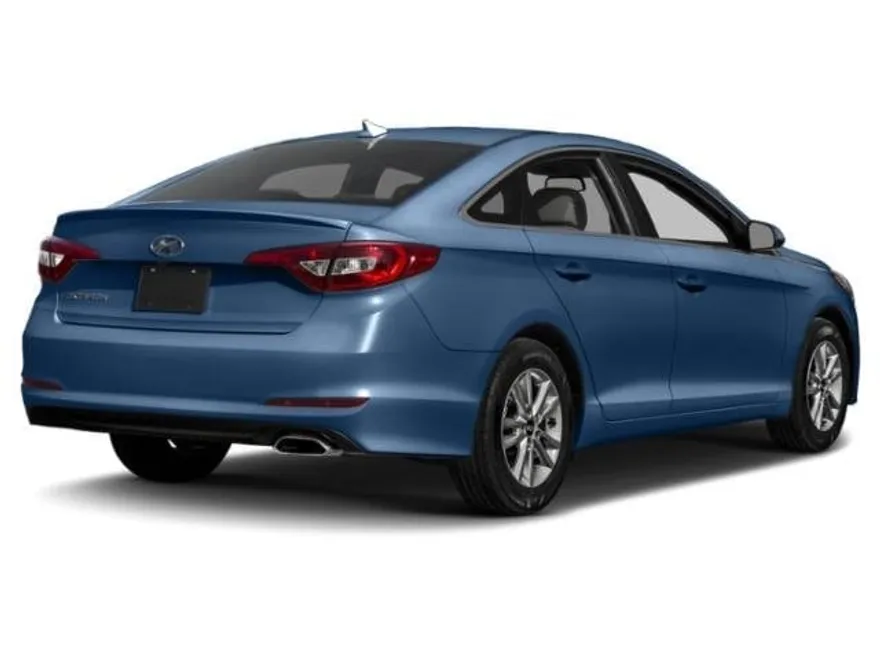 2015 Hyundai Sonata SE photo 1