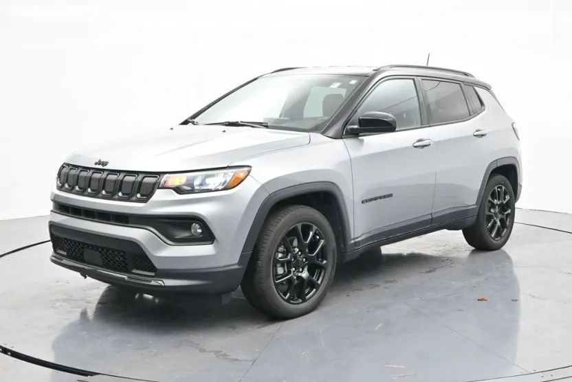 2022 Jeep Compass Altitude photo 1