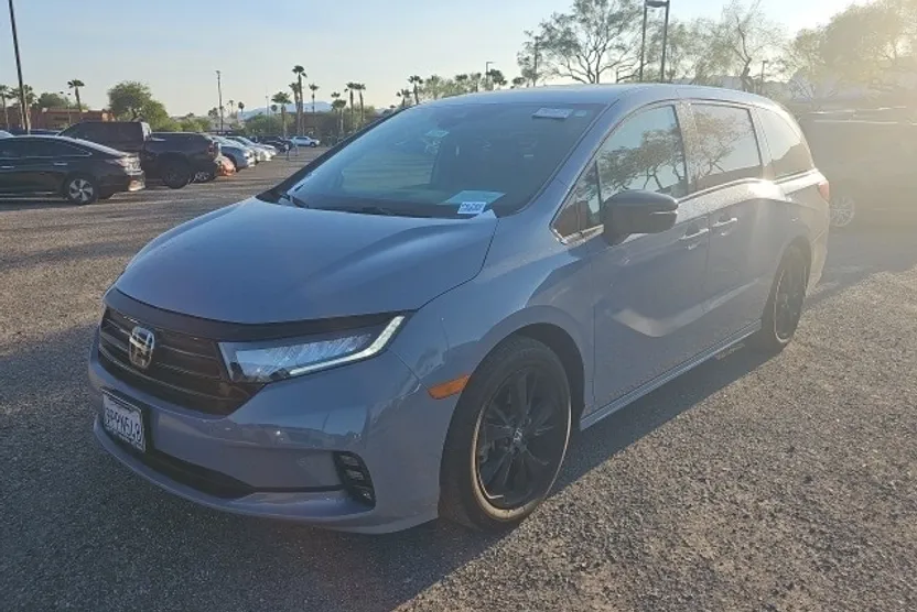 2023 Honda Odyssey Sport photo 1
