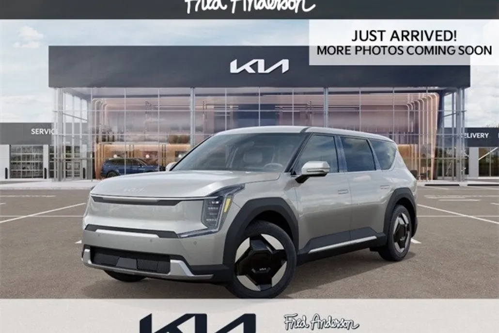 2026 Kia EV9 Light photo 1