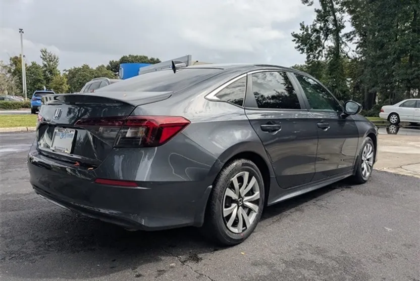 2025 Honda Civic LX photo 1