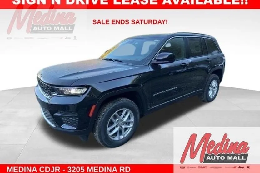 2025 Jeep Grand Cherokee Laredo photo 1
