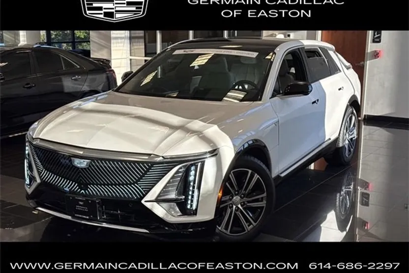 2024 Cadillac Lyriq Luxury photo 1
