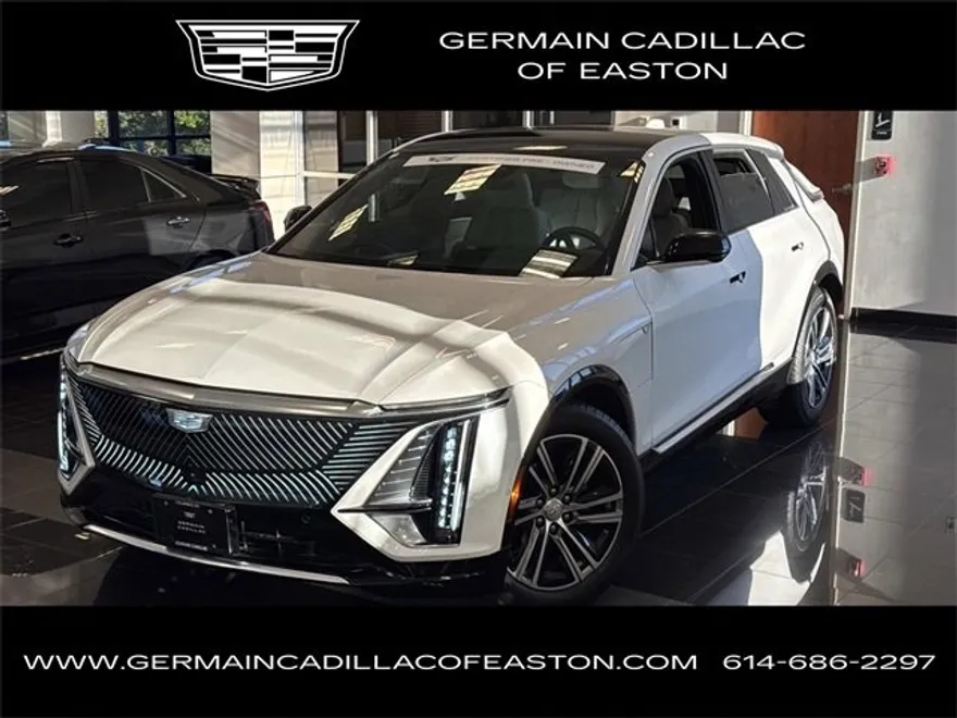 2024 Cadillac Lyriq Luxury photo 1