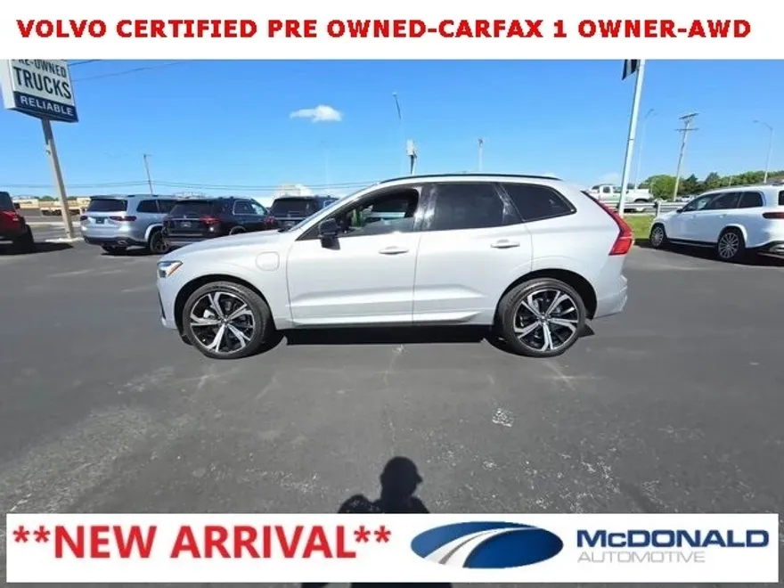 2023 Volvo XC60 Recharge Hybrid Ultimate photo 1