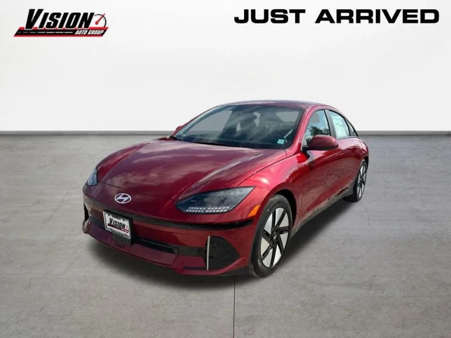 2025 Hyundai Ioniq SE photo 1