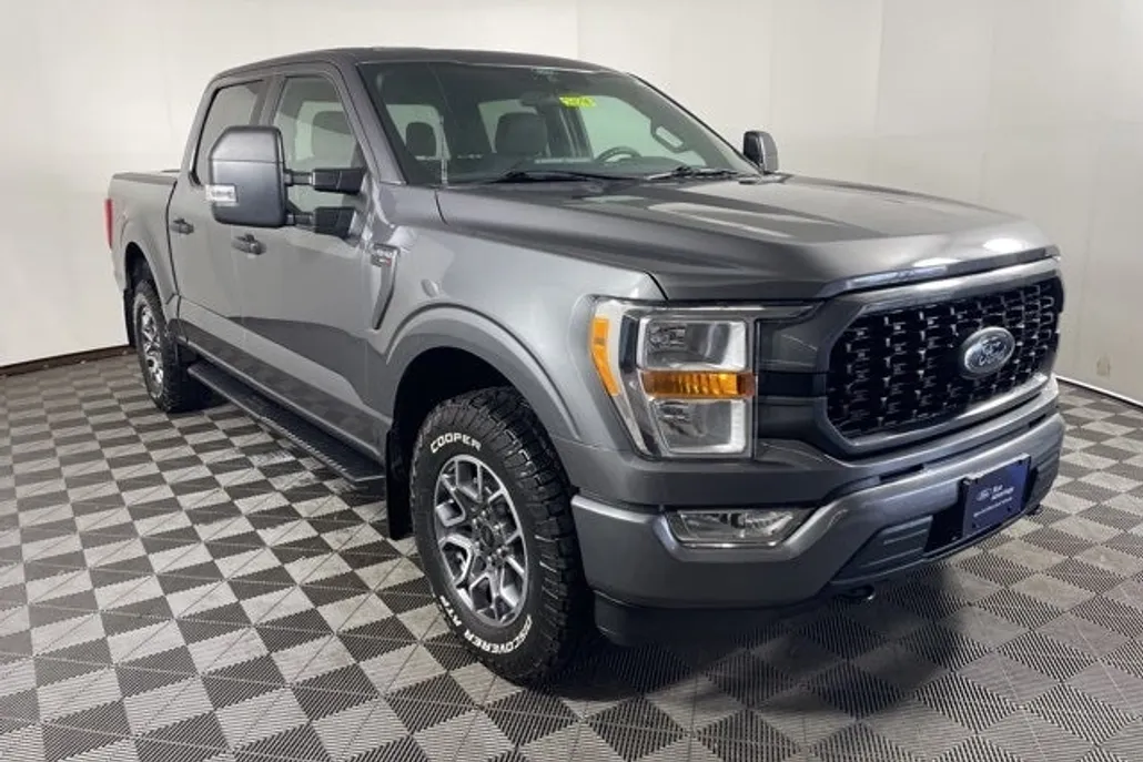 2021 Ford F-150 XL photo 1