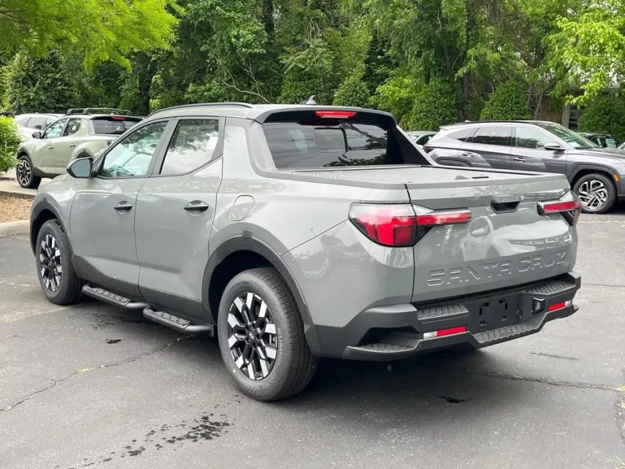 2025 Hyundai Santa Cruz SEL Activity photo 1