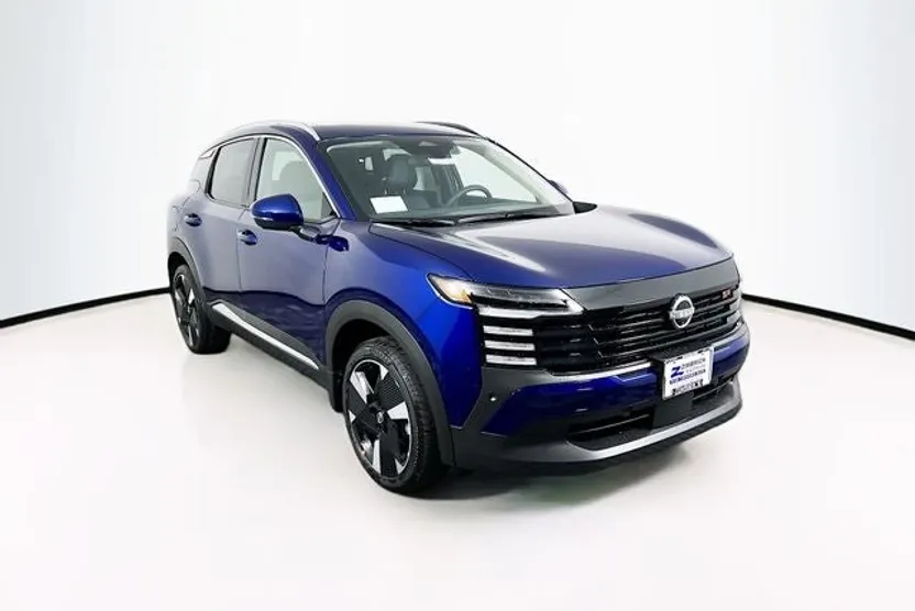 2025 Nissan Kicks SR photo 1