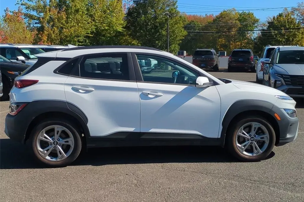 2023 Hyundai Kona SEL photo 1