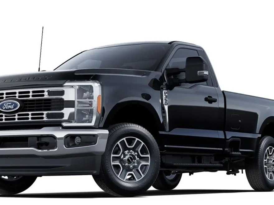 2025 Ford F-350 photo 1