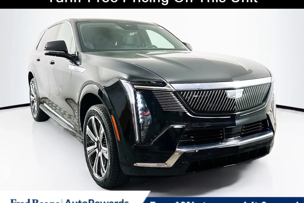2025 Cadillac Escalade IQ Luxury photo 1