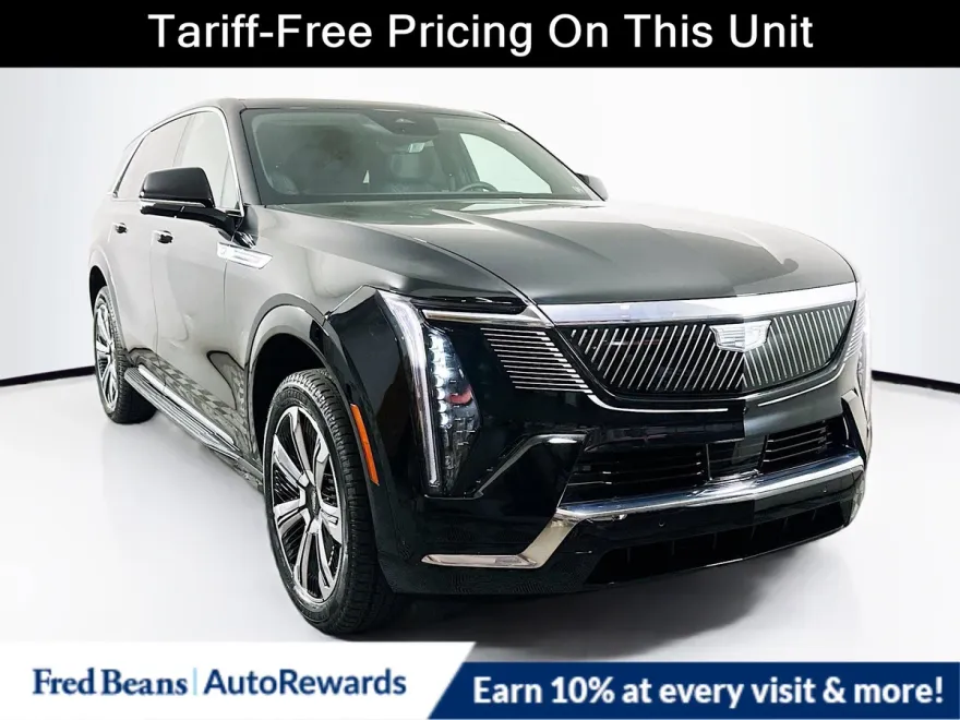 2025 Cadillac Escalade IQ Luxury photo 1