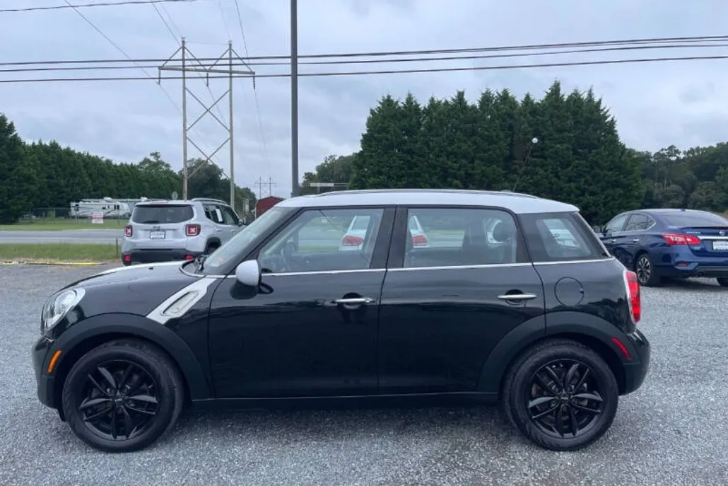 2012 Mini Countryman photo 1