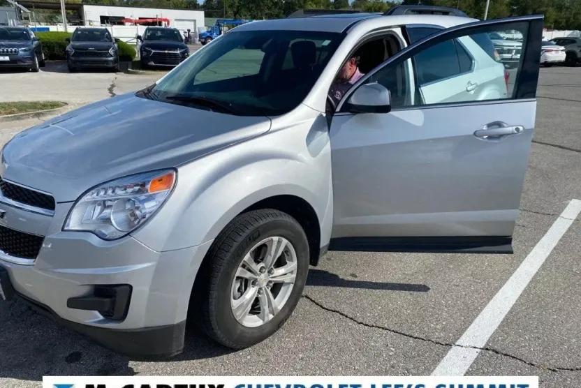 2015 Chevrolet Equinox LT photo 1