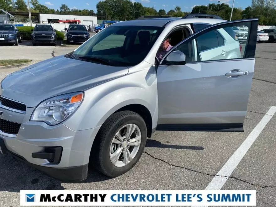 2015 Chevrolet Equinox LT photo 1