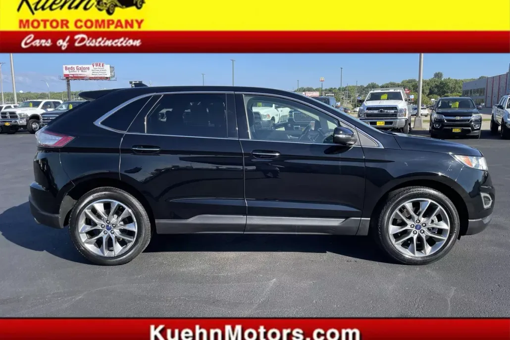 2017 Ford Edge Titanium photo 1