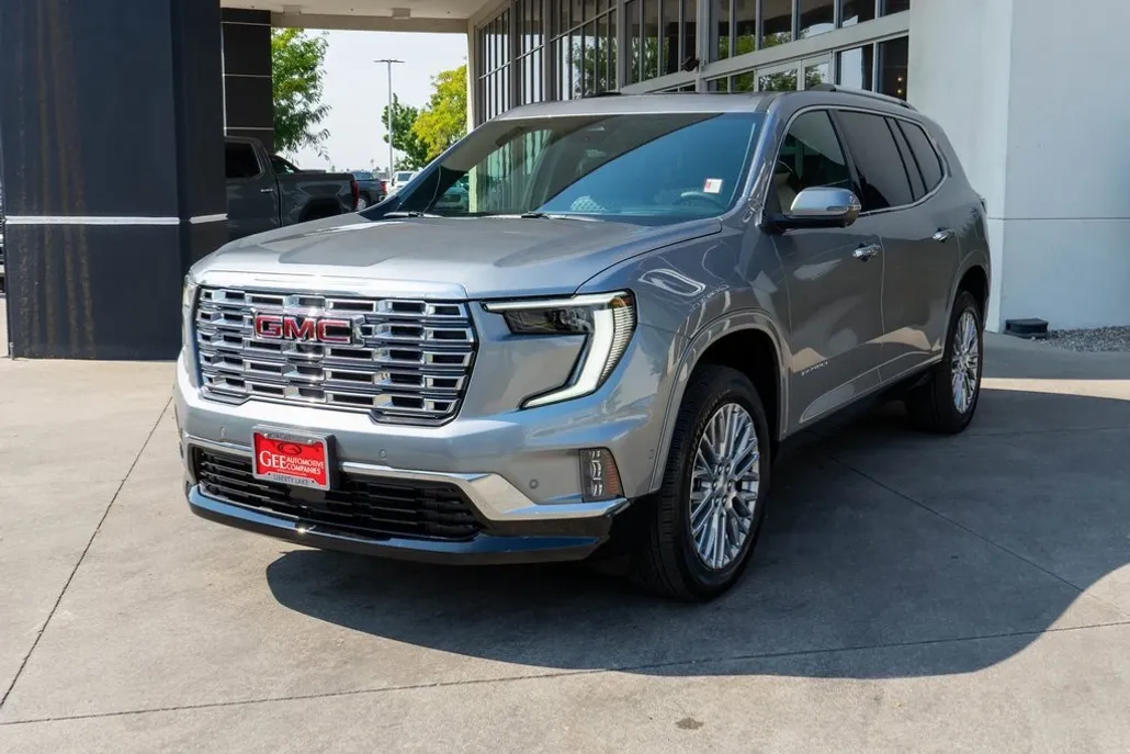 2026 Gmc Acadia Denali photo 1