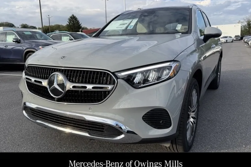 2026 Mercedes Benz GLC 300 4MATIC photo 1