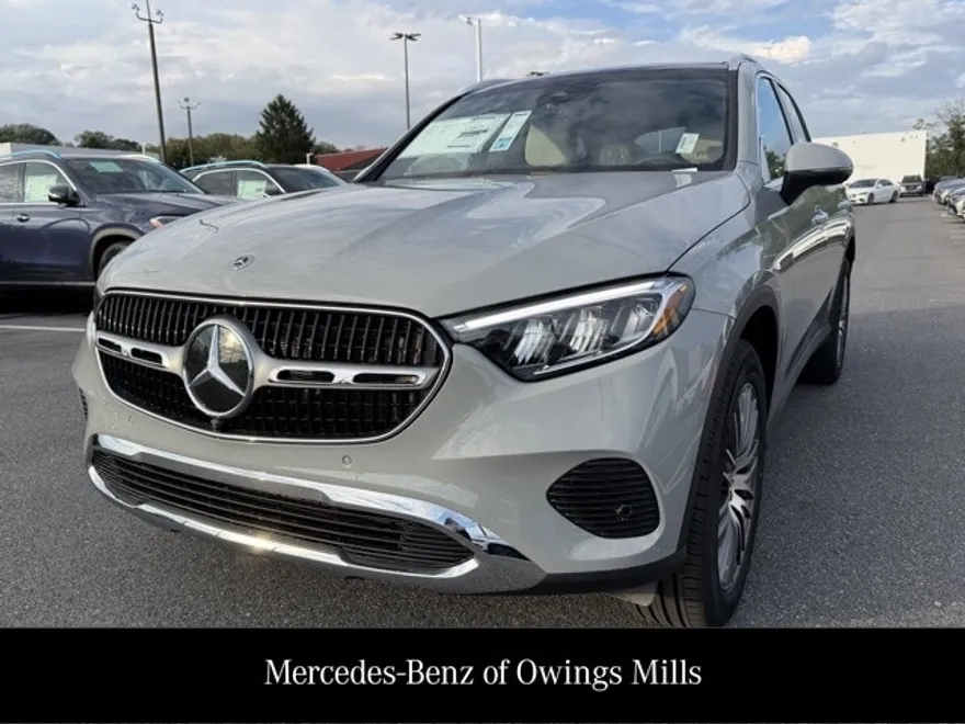 2026 Mercedes Benz GLC 300 4MATIC photo 1