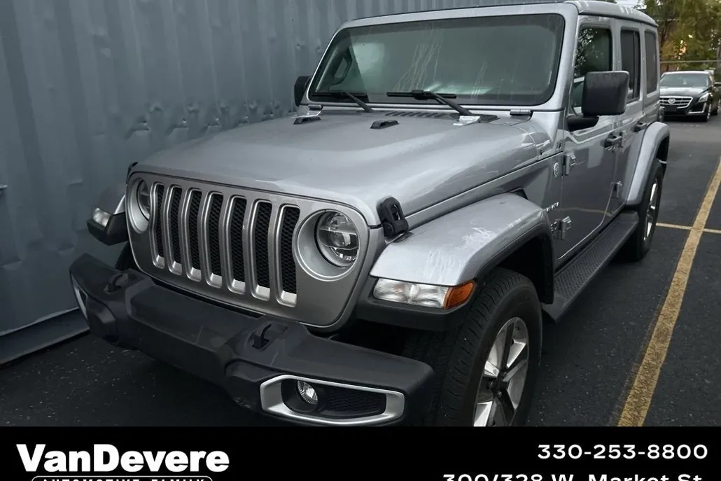 2021 Jeep Wrangler Unlimited Sahara photo 1