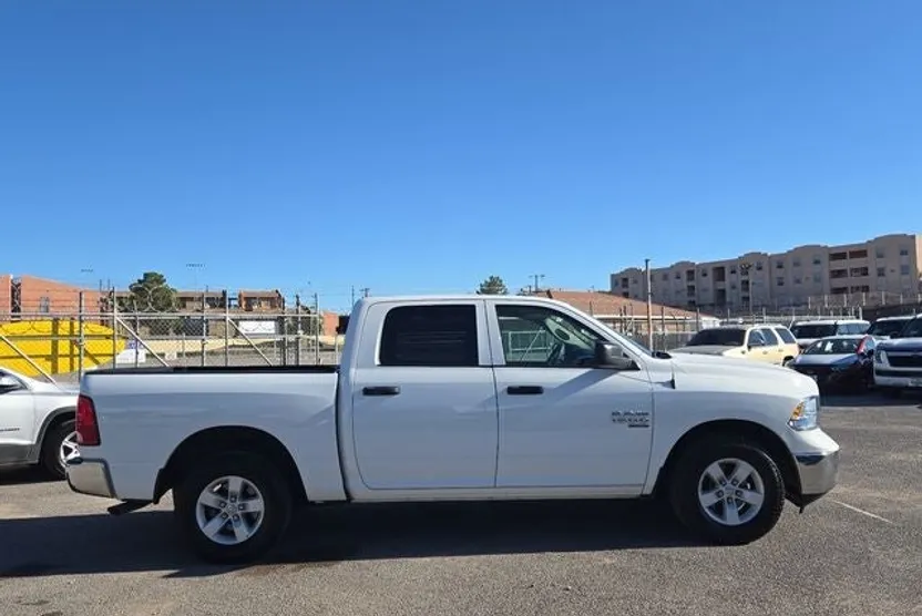 2022 Ram 1500 Classic SLT photo 1