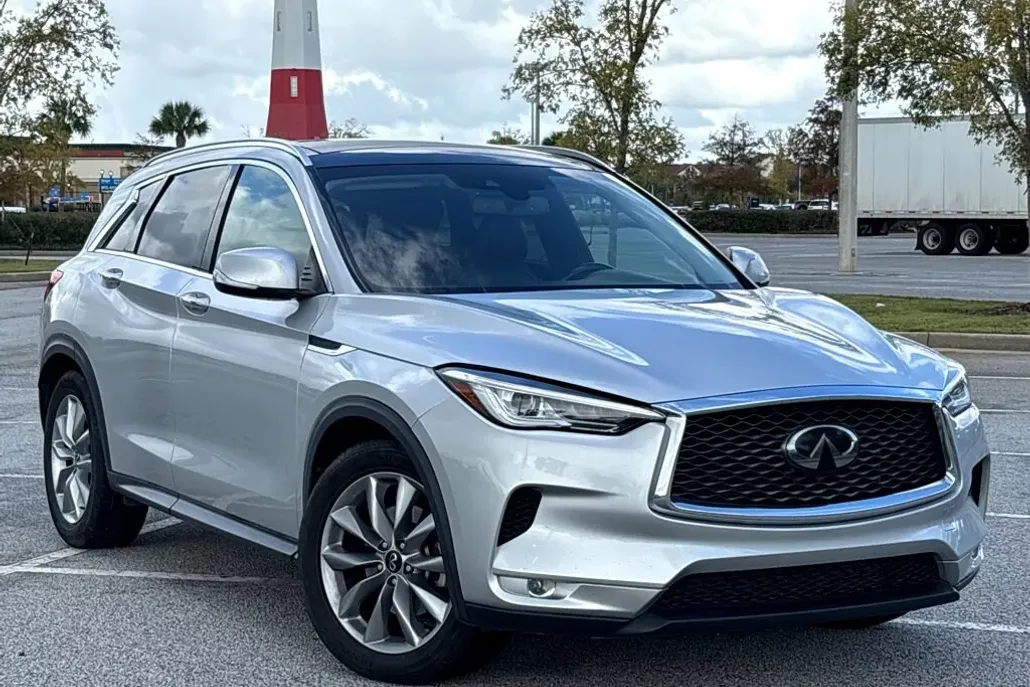 2021 Infiniti QX50 Luxe photo 1