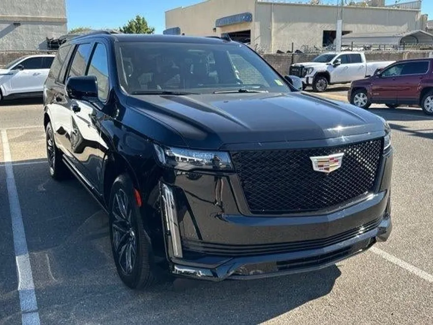 2023 Cadillac Escalade ESV Sport Platinum photo 1