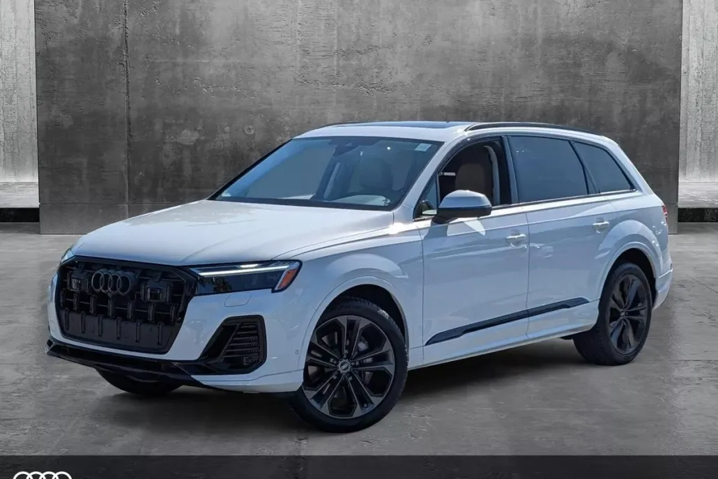 2025 Audi Q7 Premium Plus photo 1