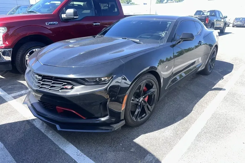 2022 Chevrolet Camaro 3LT photo 1