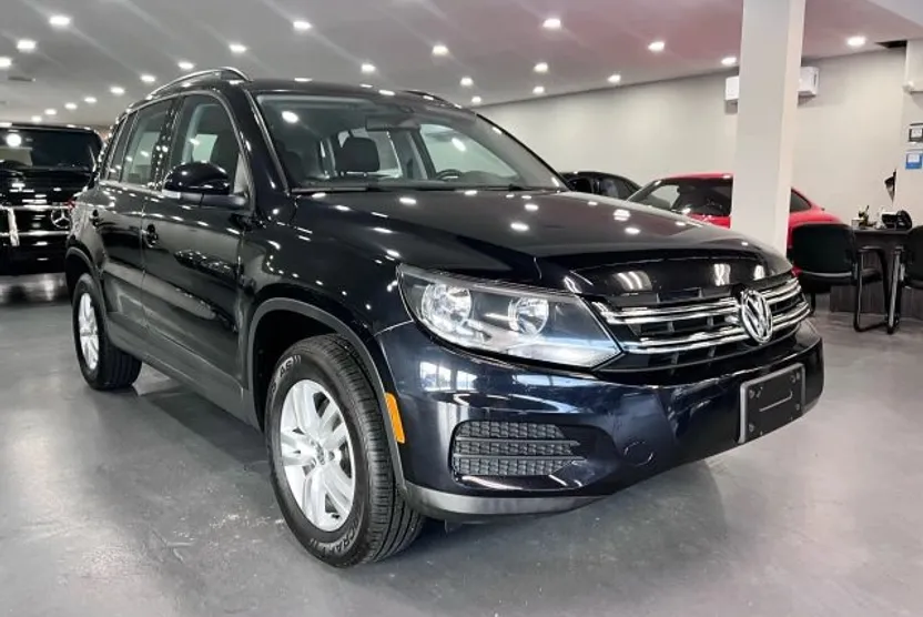 2016 Volkswagen Tiguan Sport photo 1