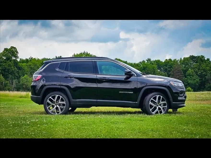 2025 Jeep Compass Limited photo 1