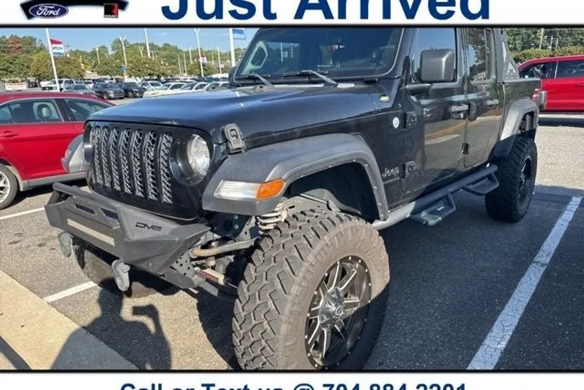 2020 Jeep Gladiator Sport photo 1